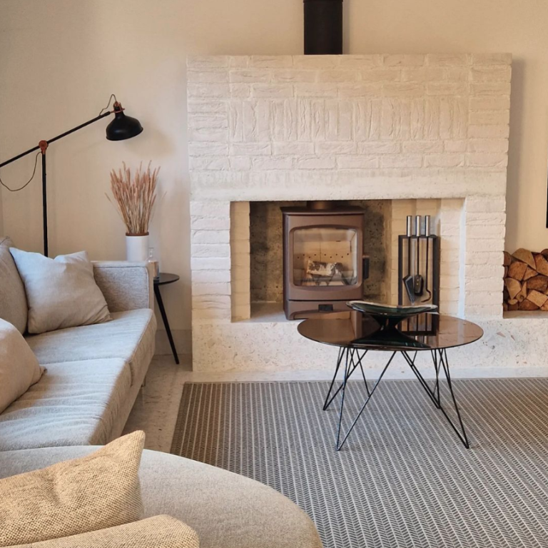 Flutterby Living Room @braycoachhouse