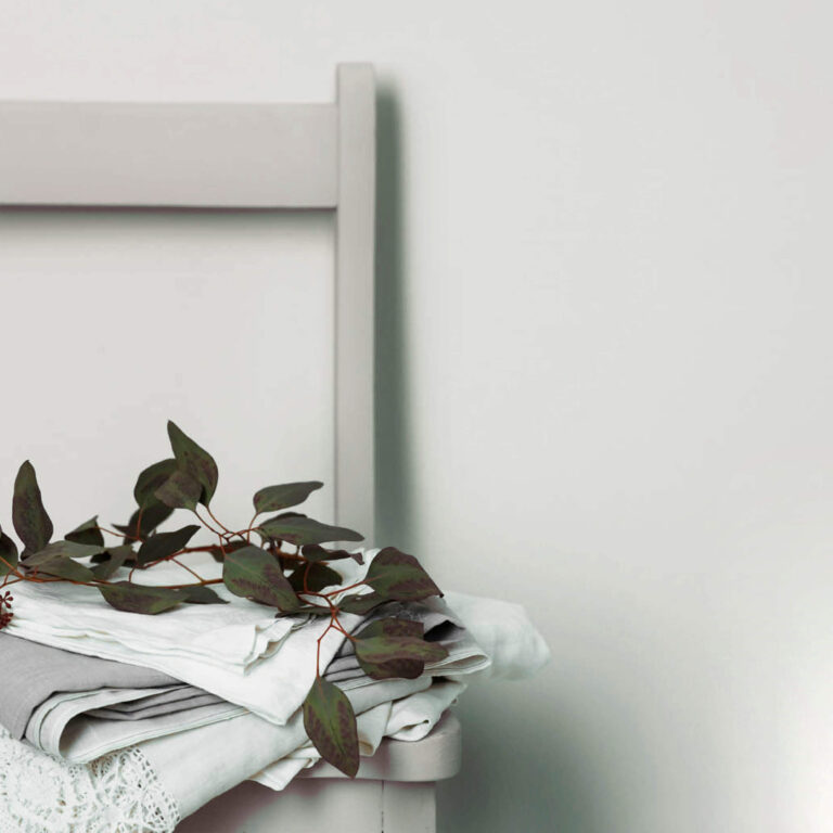 Wooden chair with Teacup Claypaint.