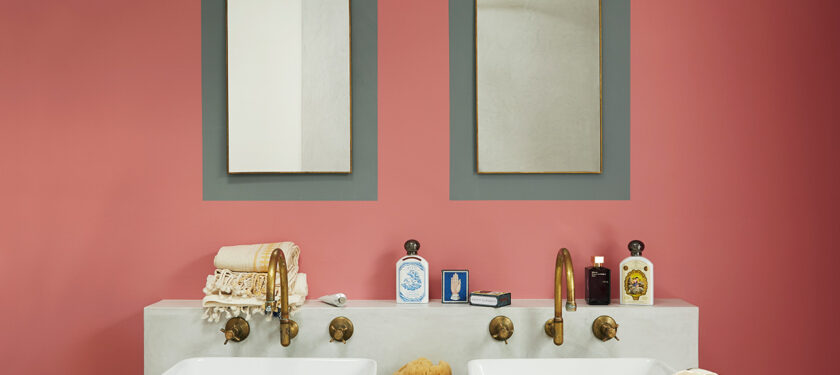 Bathroom ft. Delilah and Hippo Hooray