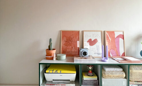 Home office in Donkey Ride and Delilah