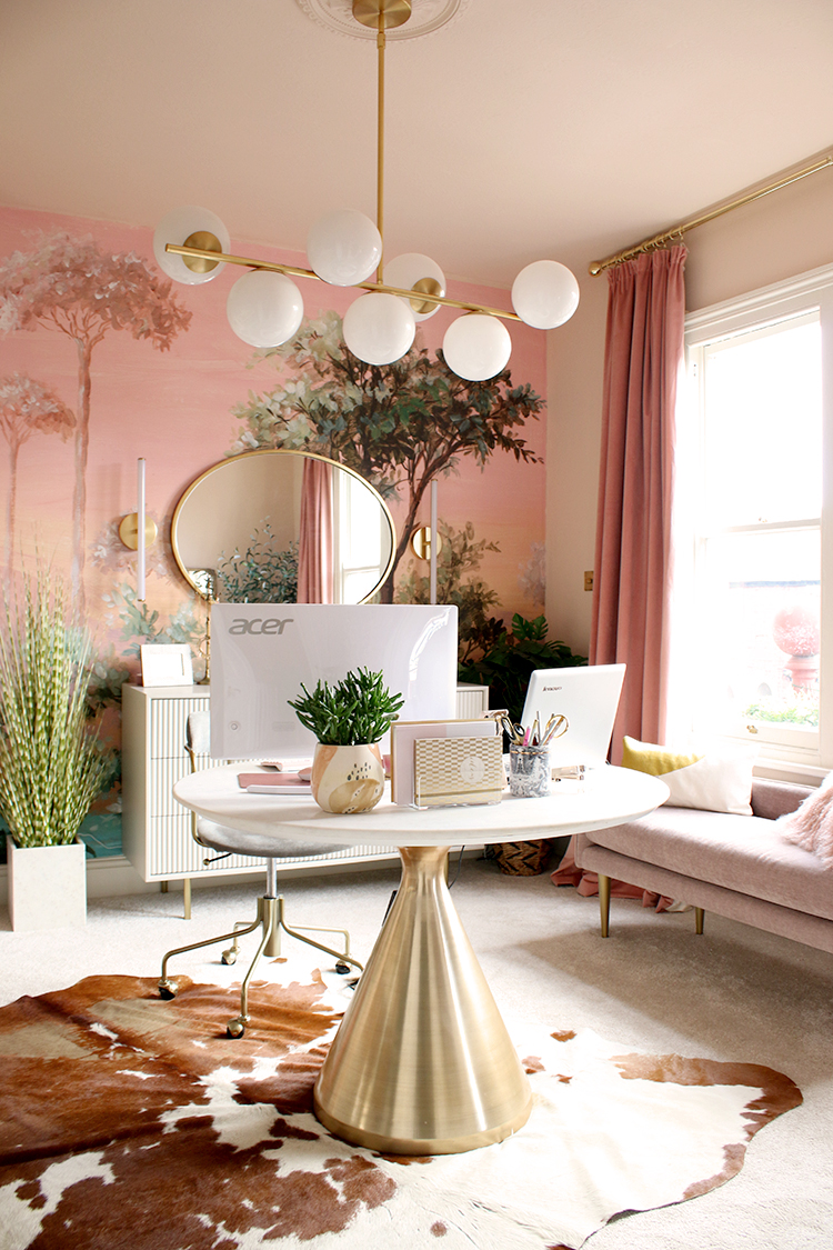 Kimberly from Swoonworthy created a peach toned office and dressing room