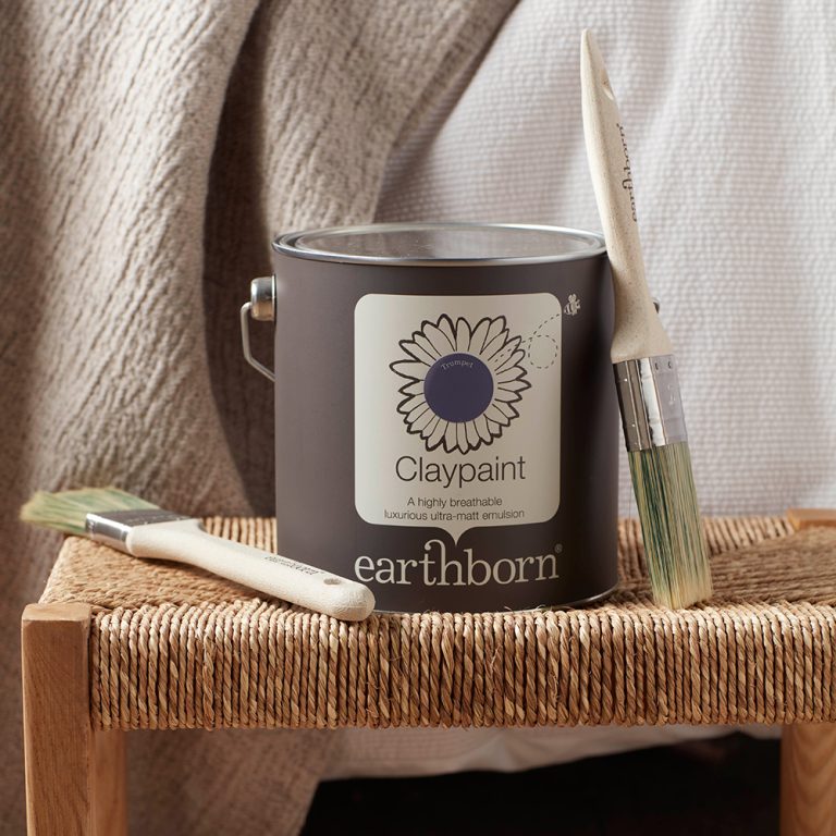 Claypaint tin product shot.